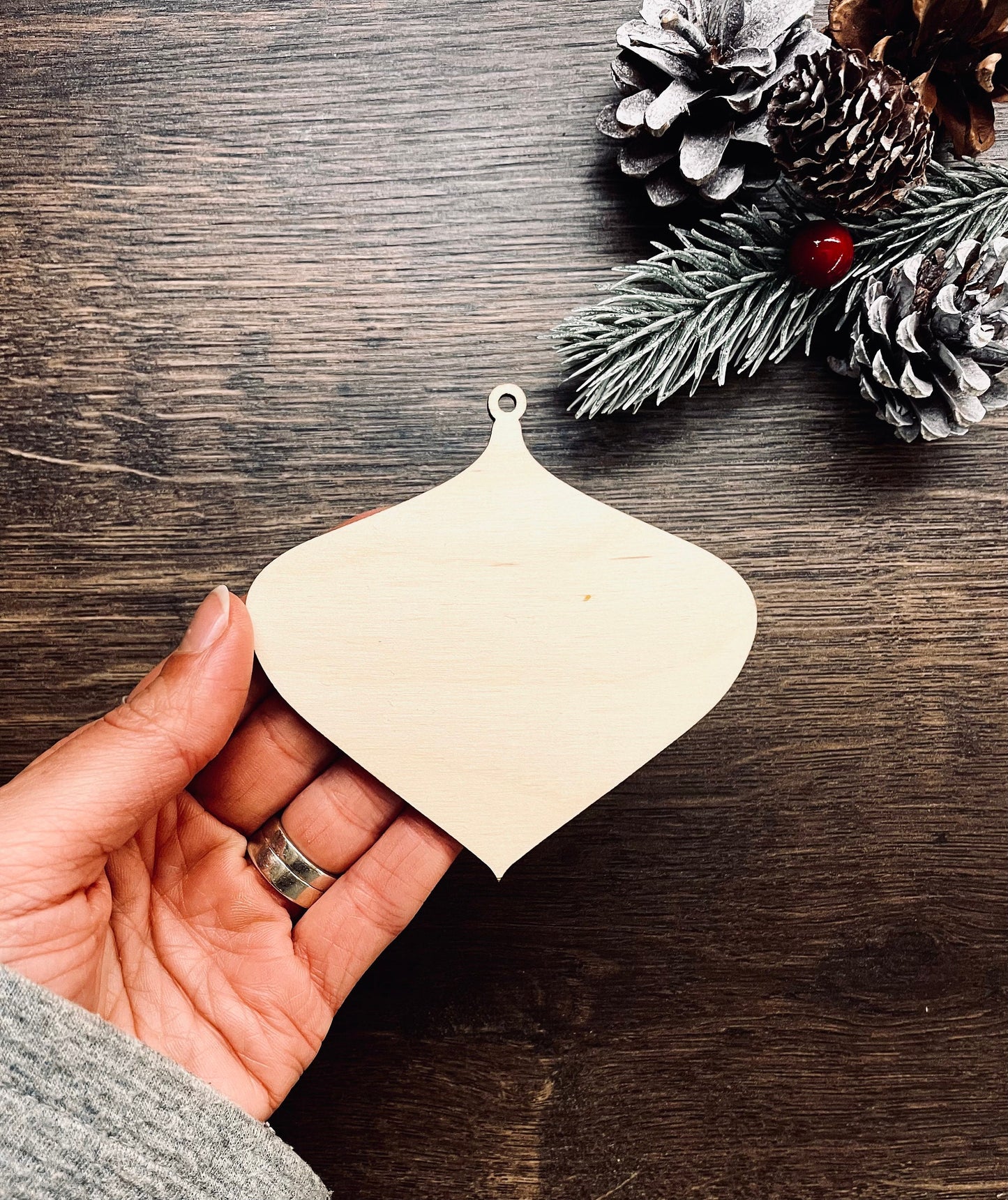 Set of 10 Nordic Christmas Blank Baubles | DIY Scandi Christmas Tree Decorations | Wooden Craft Blanks