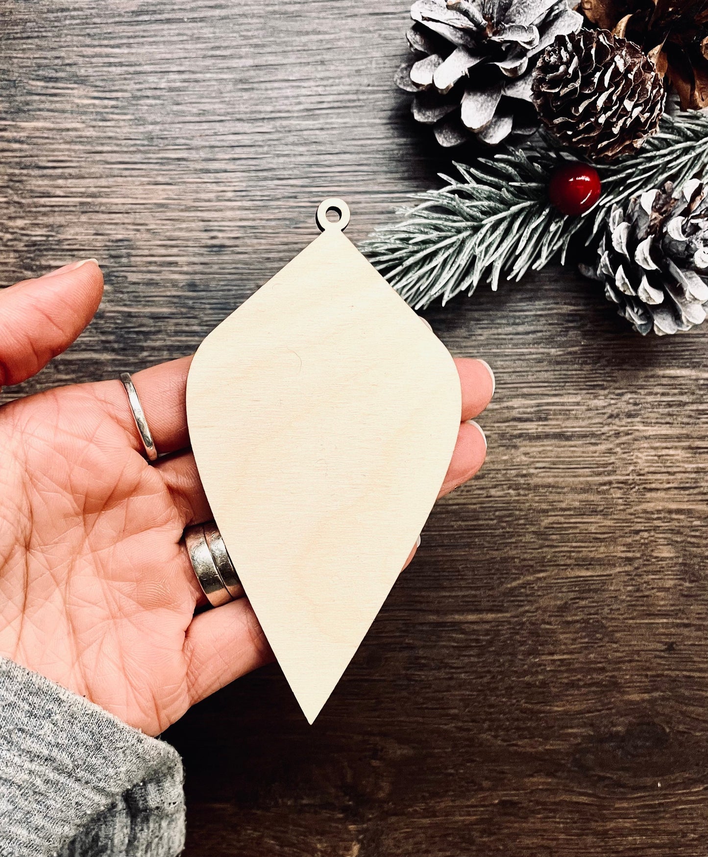 Set of 10 Nordic Christmas Blank Baubles | DIY Scandi Christmas Tree Decorations | Wooden Craft Blanks