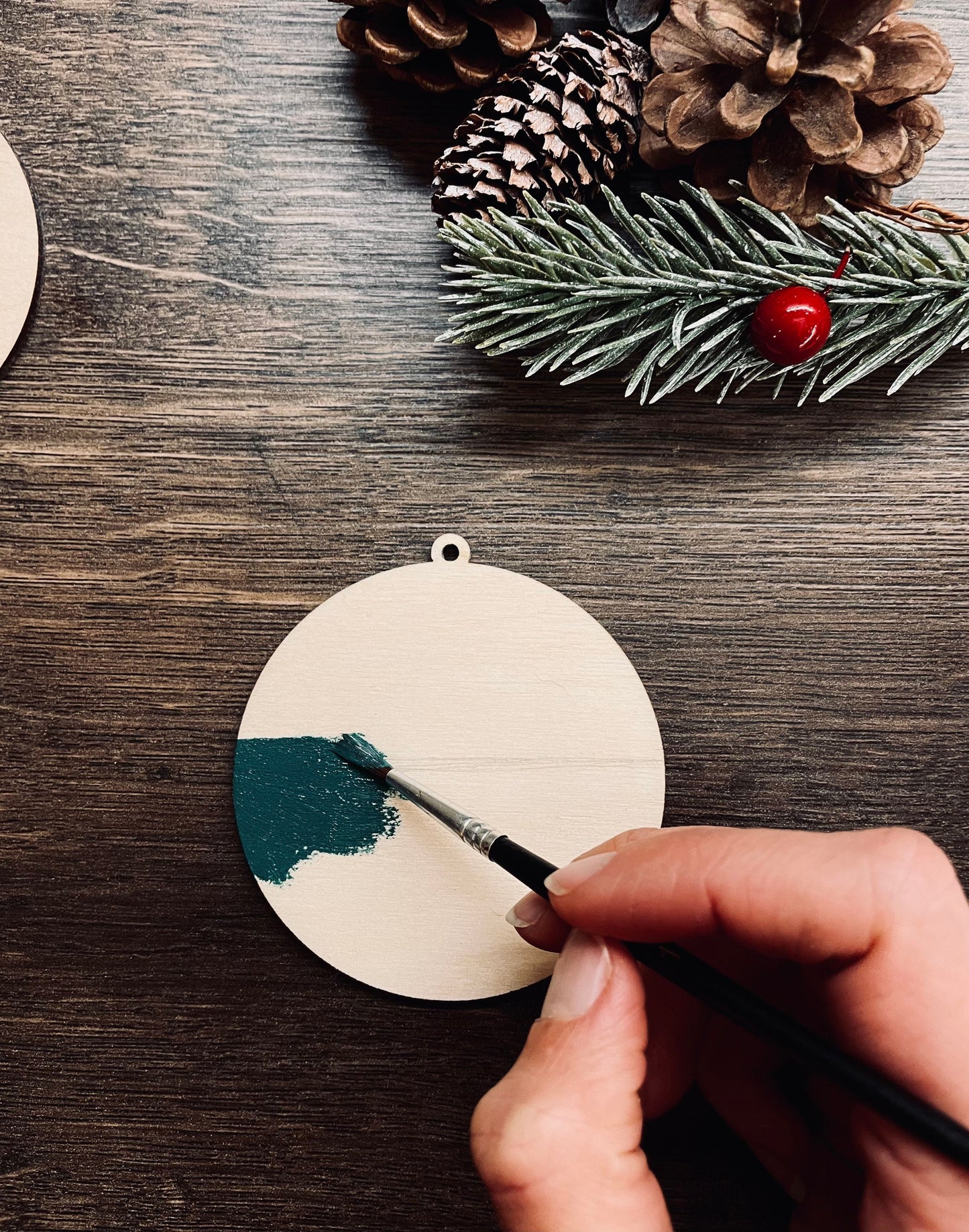 Set of 10 Nordic Christmas Blank Baubles | DIY Scandi Christmas Tree Decorations | Wooden Craft Blanks