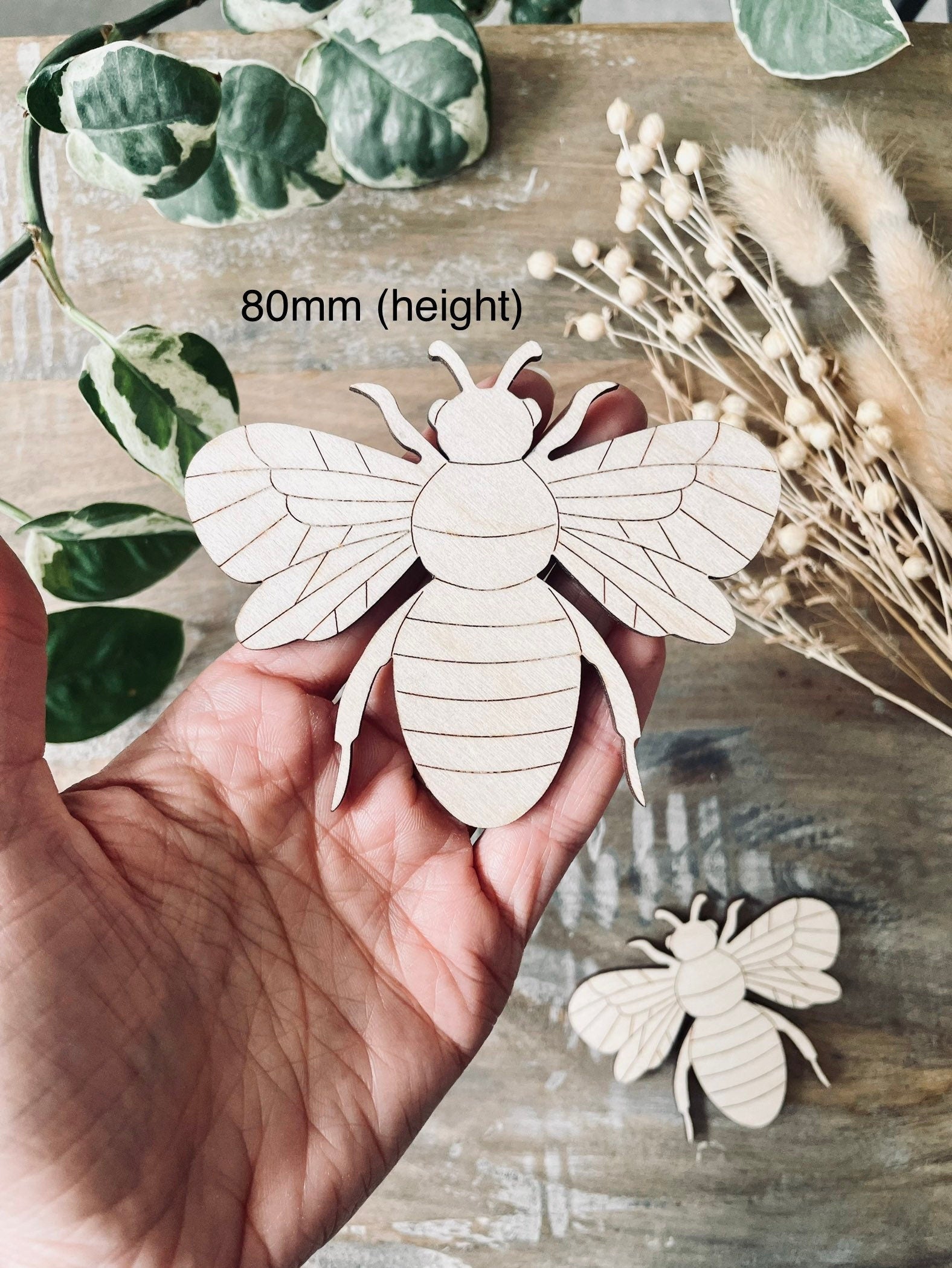 10x Wooden Bee Shapes from 40mm Wide | 3mm Thick Laser Cut Plywood Blanks | Bumble Bee Craft Shapes