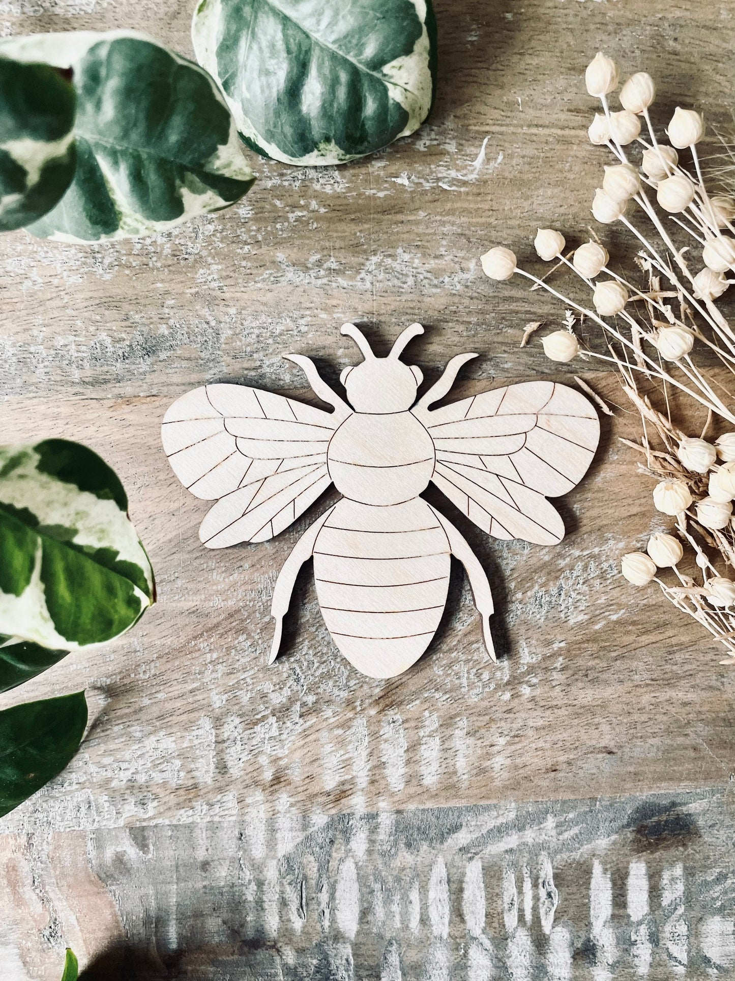 10x Wooden Bee Shapes from 40mm Wide | 3mm Thick Laser Cut Plywood Blanks | Bumble Bee Craft Shapes