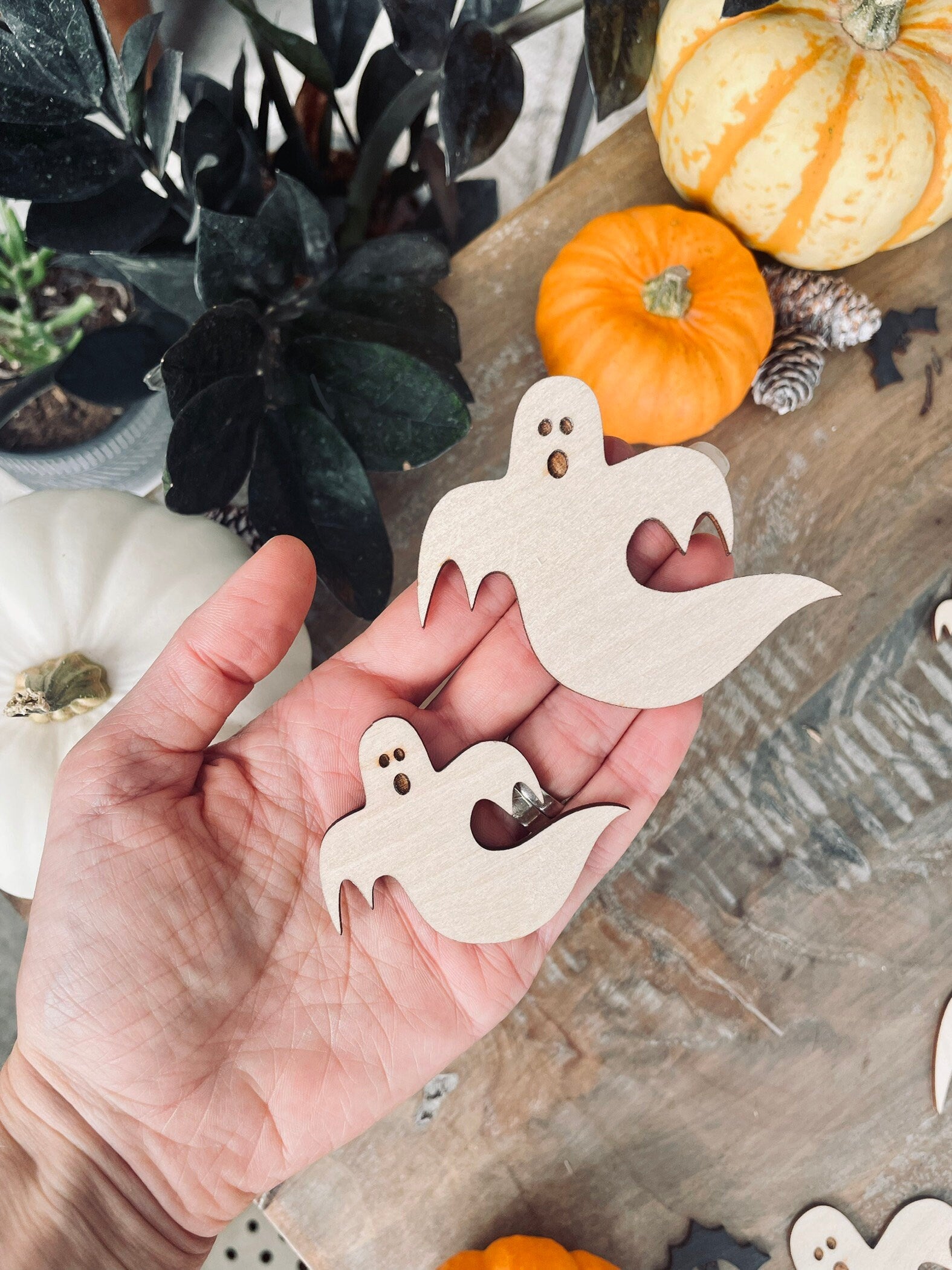 10x Wooden Halloween Ghost Shapes from 40mm Tall | Halloween Decor | 3mm Thick Laser Cut Plywood Blanks | Craft Shapes